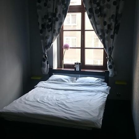Incepcja 33 Ostello Breslavia Esterno foto