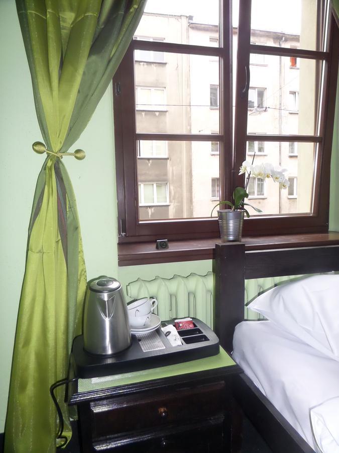 Incepcja 33 Ostello Breslavia Esterno foto